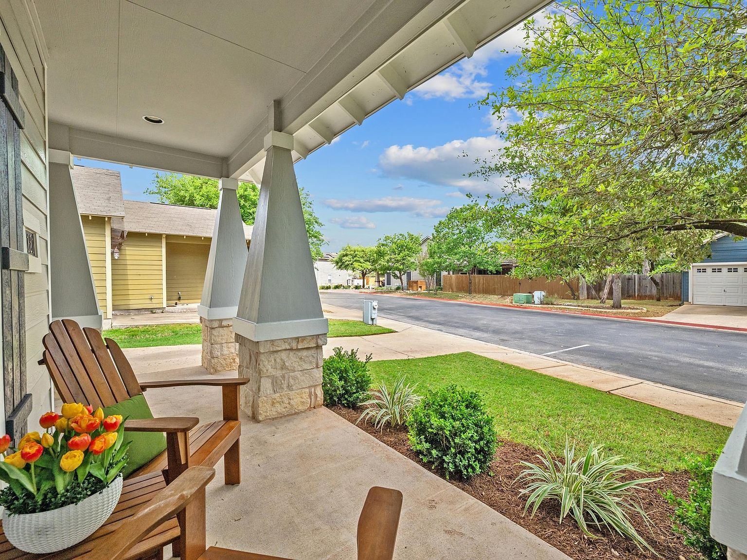 2121 Amur Dr Austin, TX 78745 - Thumbnail 4