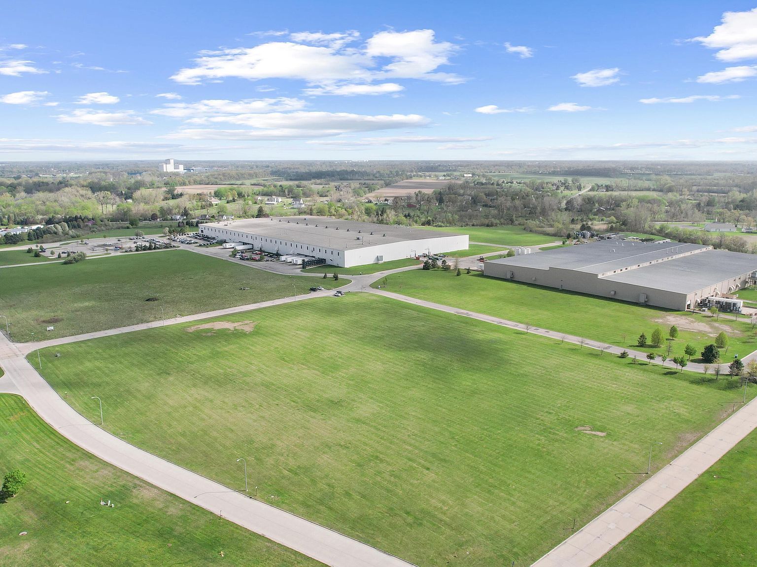 11 Frenchtown Center Dr Monroe, MI 48162 - Thumbnail 4