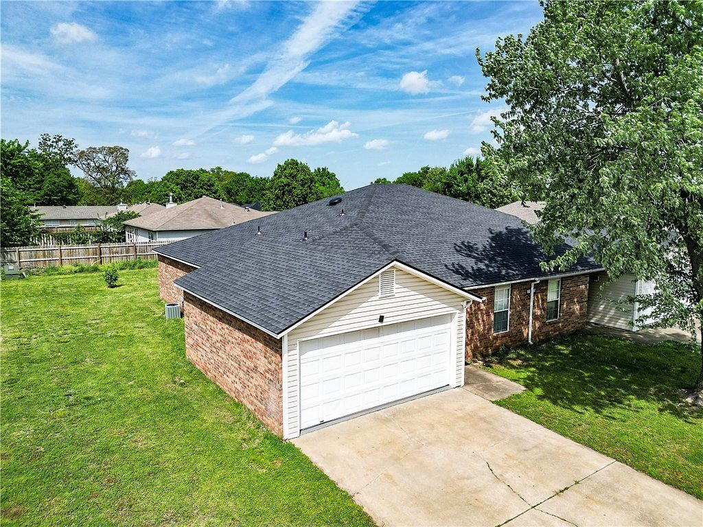 1665 N Boxley Ave Fayetteville, AR 72704 - Thumbnail 4