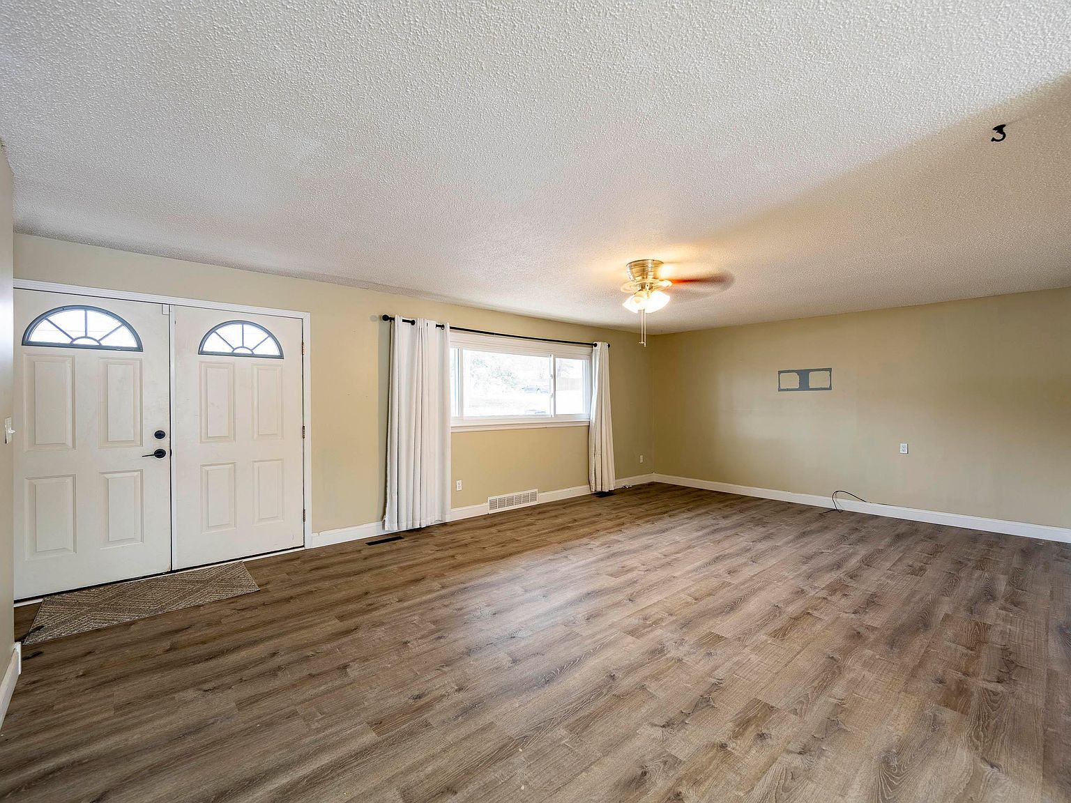 222 W Elm St Junction City, KS 66441 - Thumbnail 4