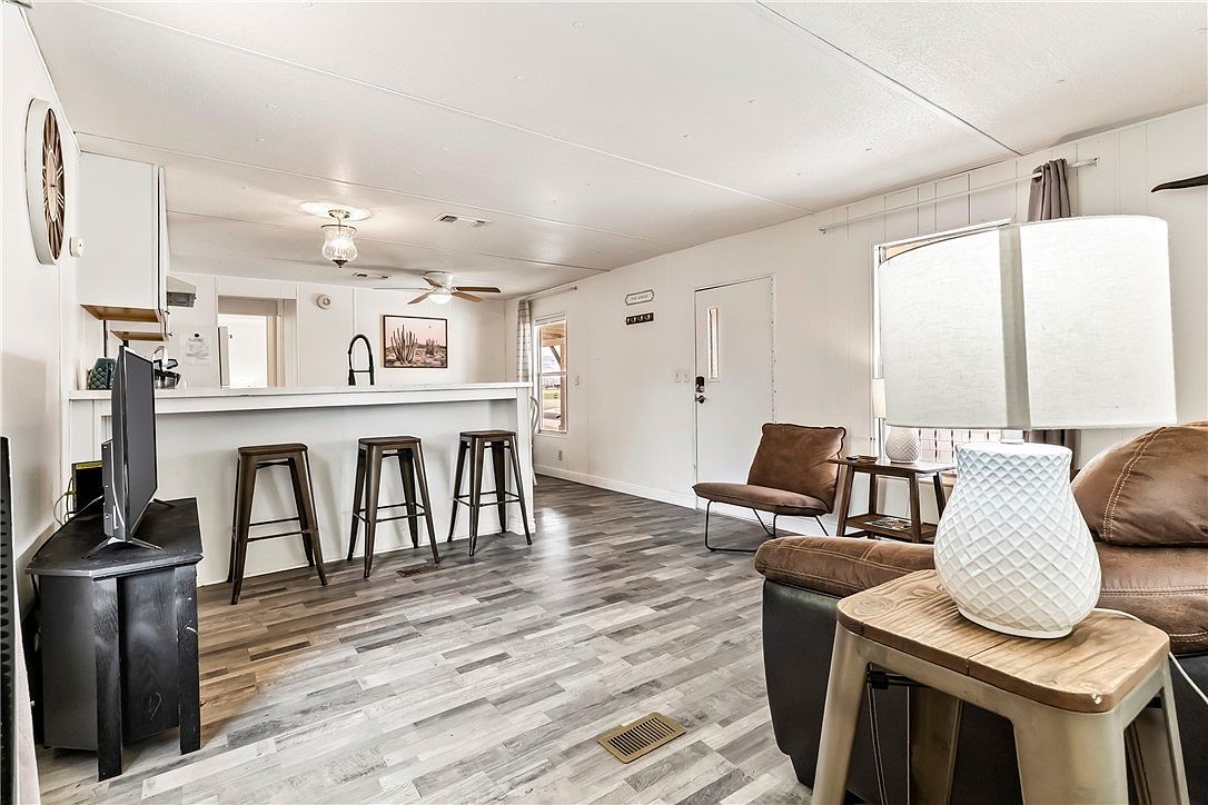 2502 Camino Del Rio Bullhead City, AZ 86442 - Thumbnail 4