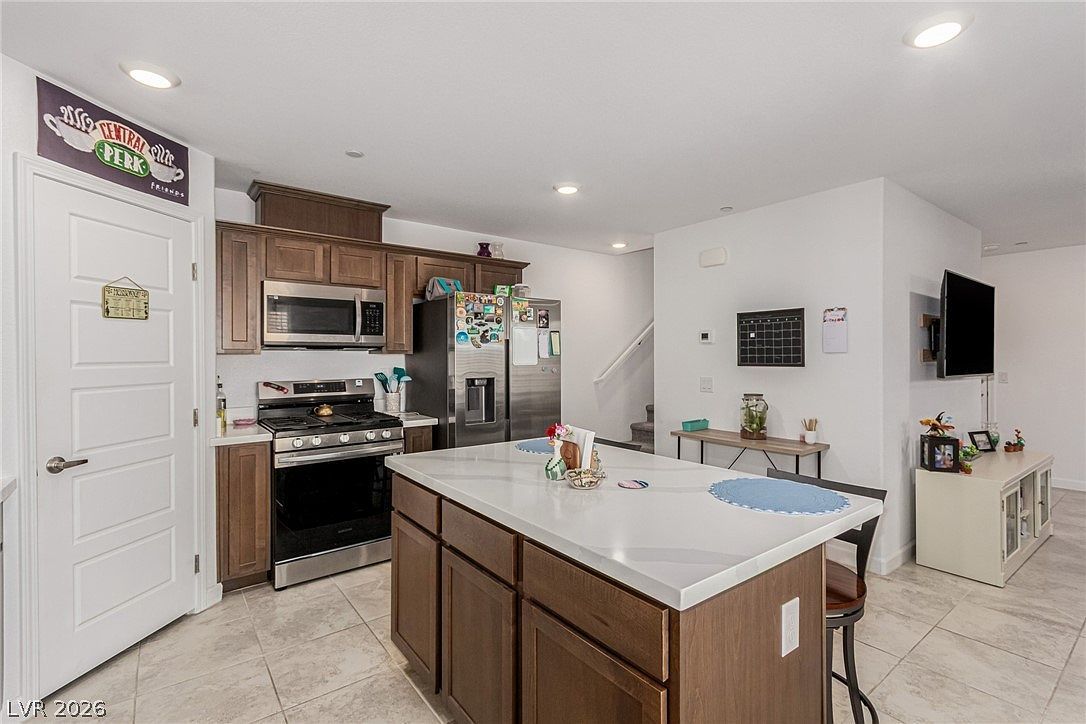 1880 Arcadian King Sun St Las Vegas, NV 89106 - Thumbnail 4