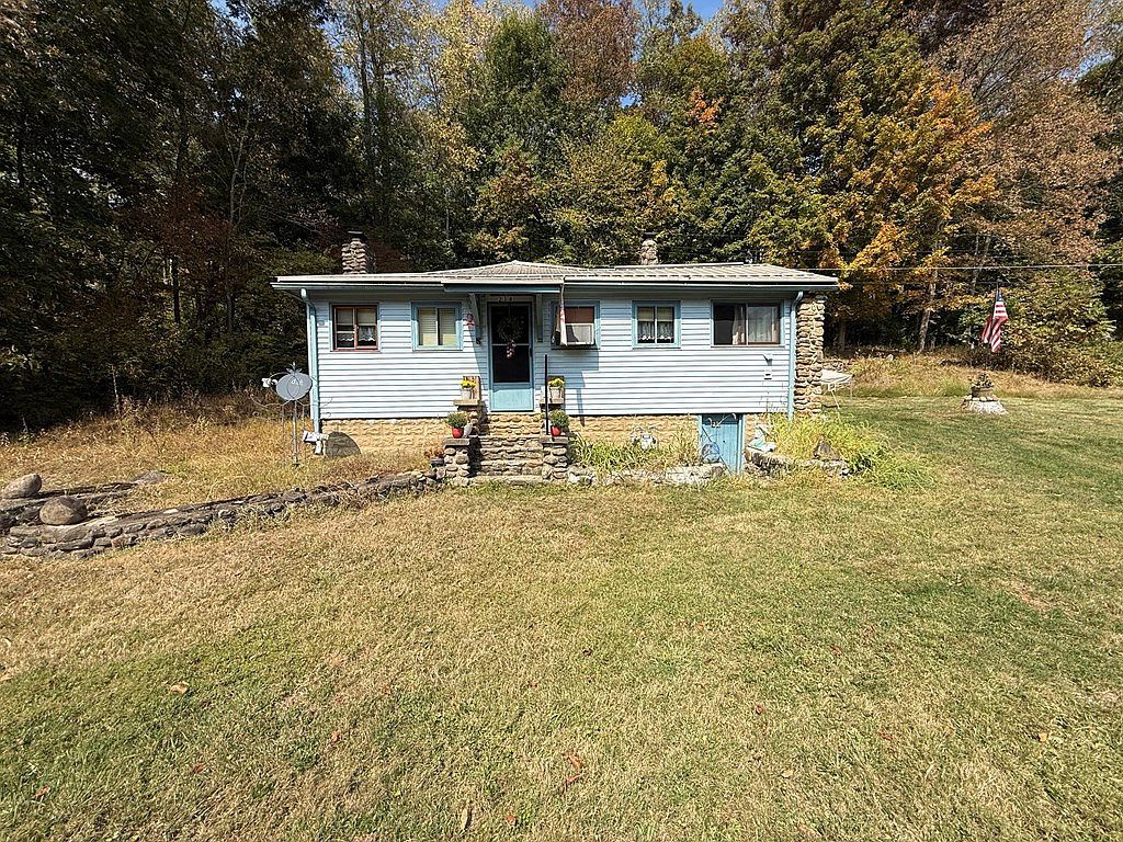 238 Causeway Dr Franklin, PA 16323 - Thumbnail 4
