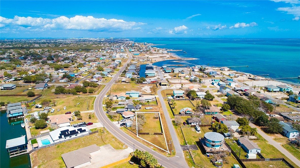 4126 & 4122 Summit Dr Corpus Christi, TX 78418 - Thumbnail 4