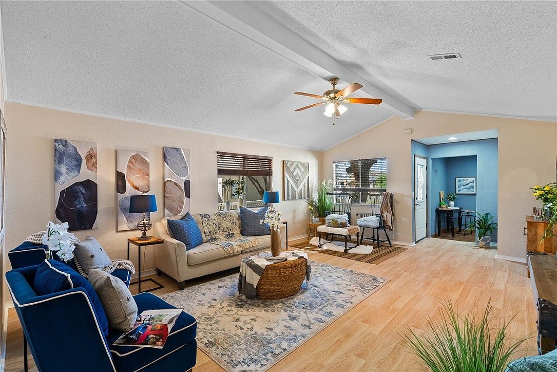 2001 Sunnycrest St Corpus Christi, TX 78418 - Thumbnail 4