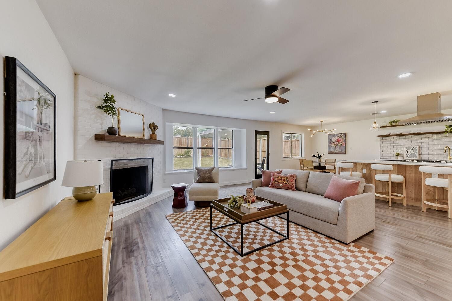 6108 Bridlington Cir Austin, TX 78745 - Thumbnail 4