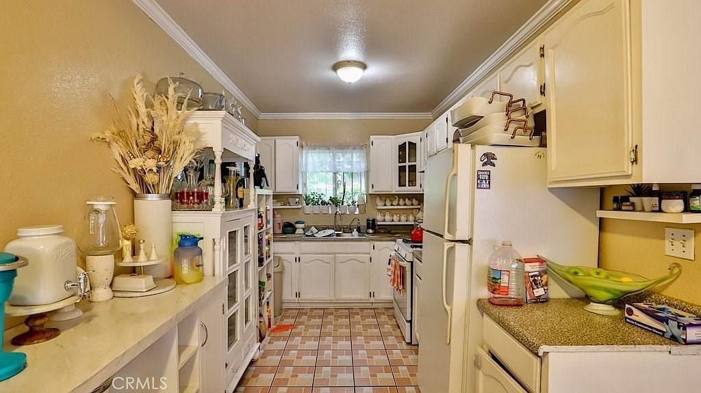 6414 S Hoover St Los Angeles, CA 90044 - Thumbnail 4