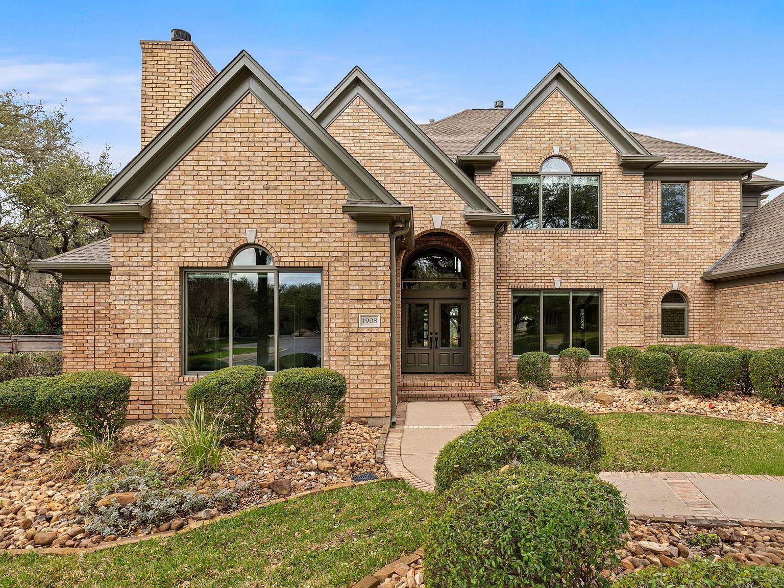 1908 Real Catorce Dr Austin, TX 78746 - Thumbnail 4