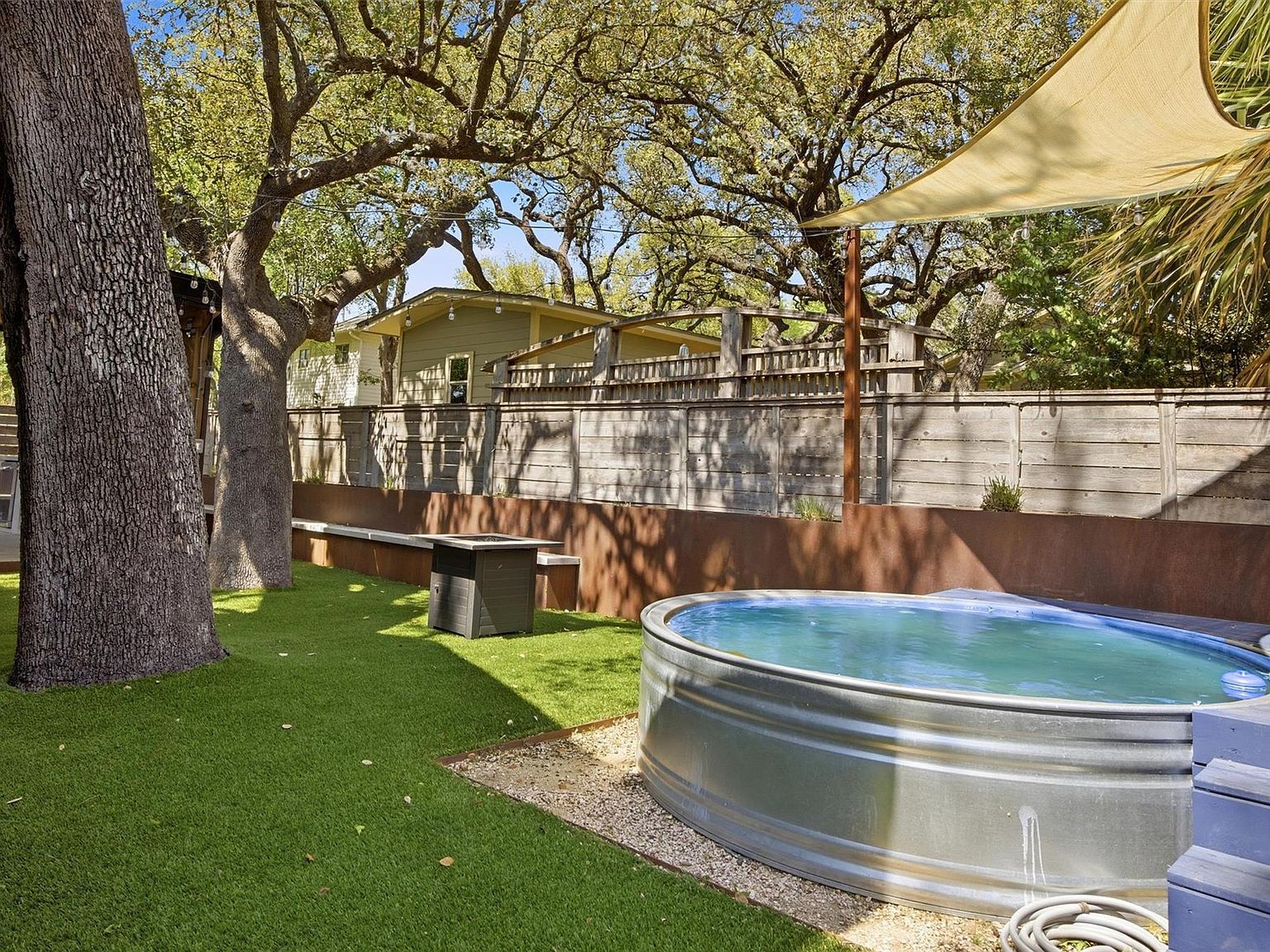 1600 W 39th 1/2 St Austin, TX 78756 - Thumbnail 4