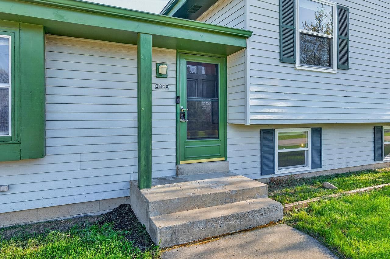 2840 W Southland Dr Franklin, WI 53132 - Thumbnail 4