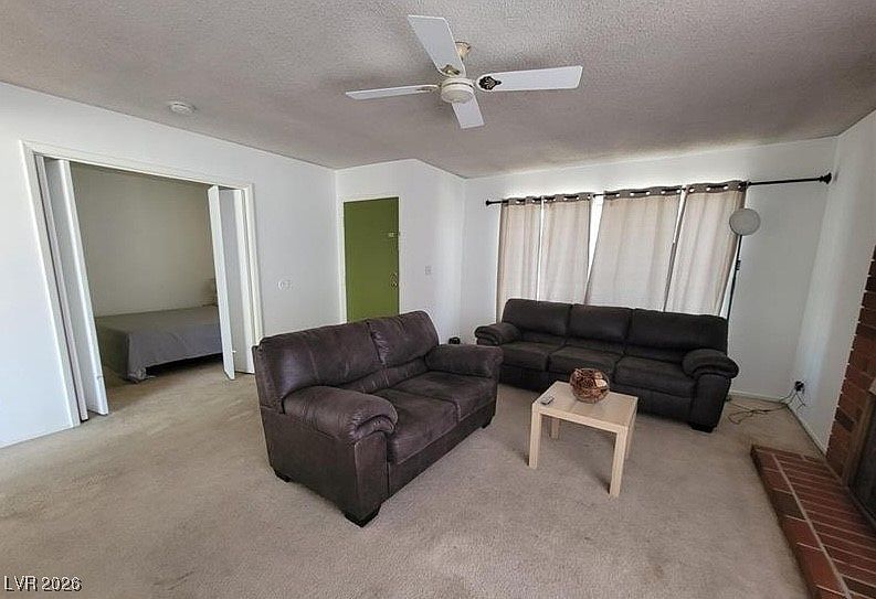 2102 E Russell Rd Las Vegas, NV 89119 - Thumbnail 4