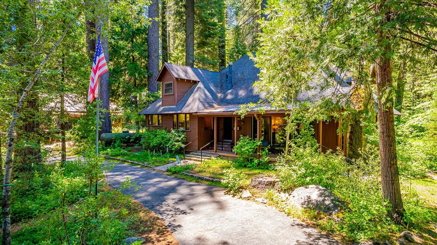 1173 Railroad Ave Fish Camp, CA 93623 - Thumbnail 4