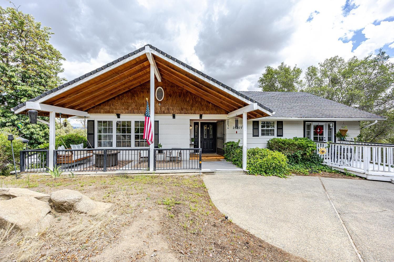 28977 Long Hollow Ct N Coarsegold, CA 93614 - Thumbnail 4