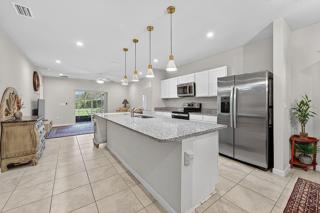 237 Raspberry Rd Fort Pierce, FL 34981 - Thumbnail 4