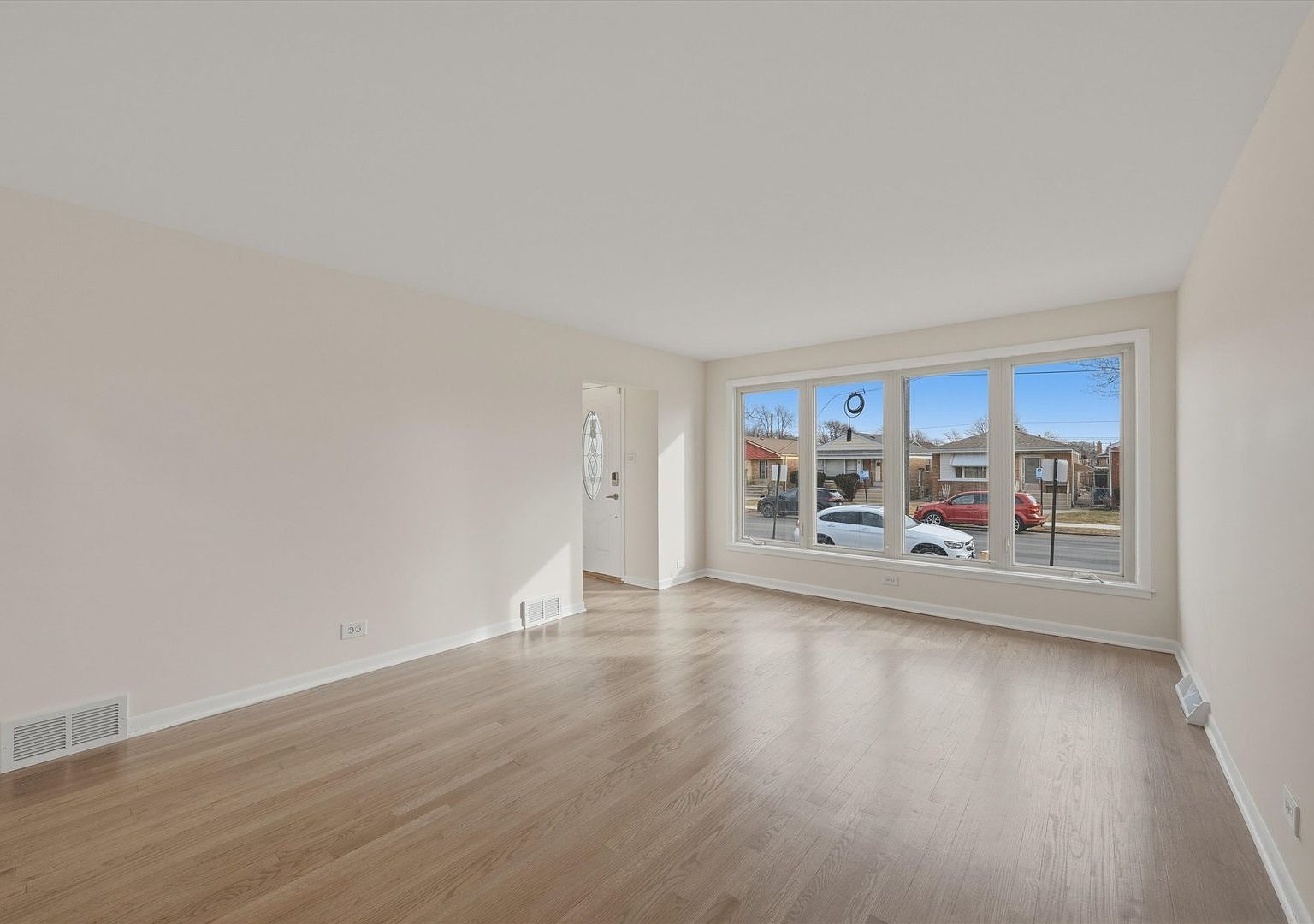 5820 S Narragansett Ave Chicago, IL 60638 - Thumbnail 4