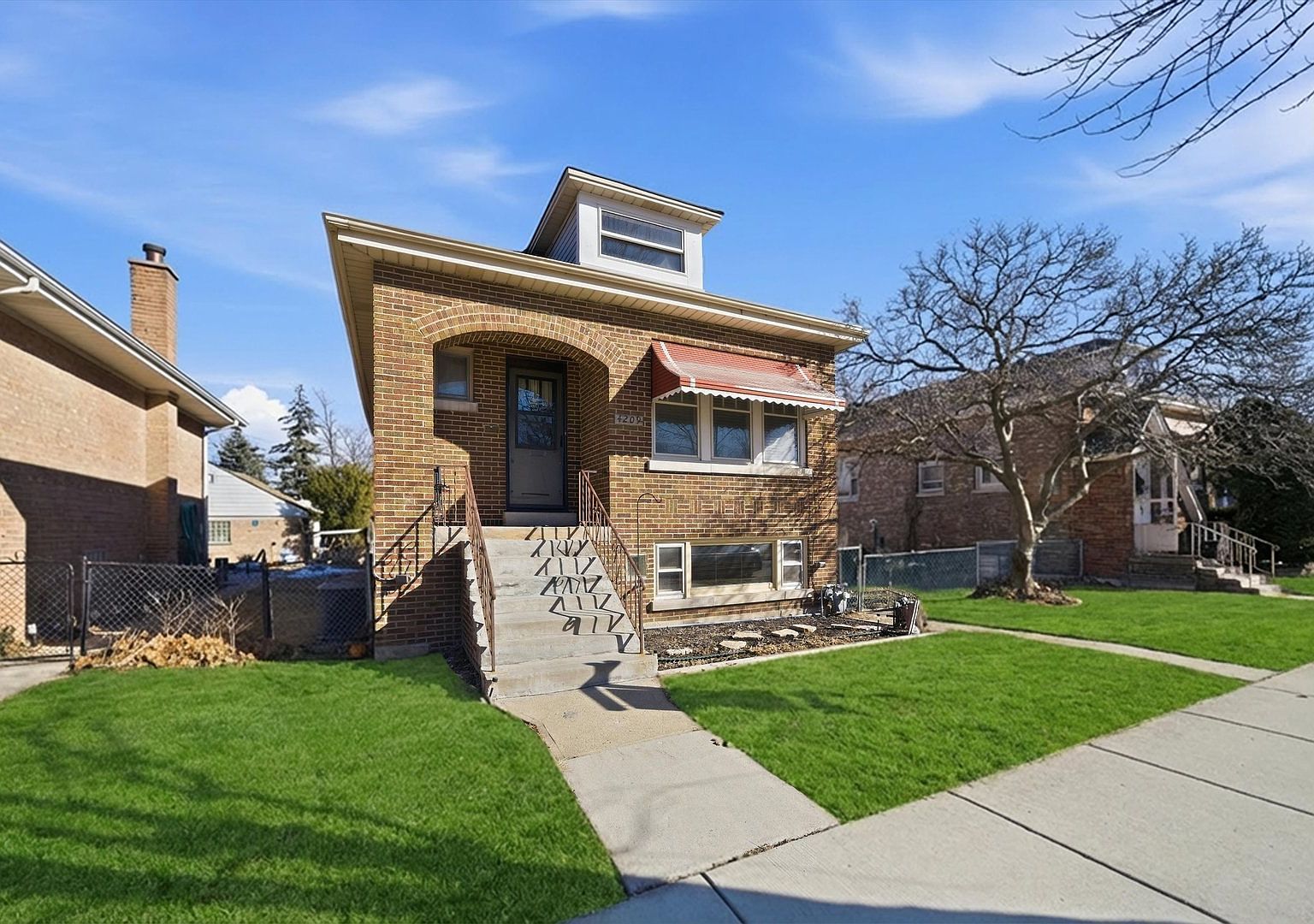 (undisclosed Address) Lyons, IL 60534 - Thumbnail 4