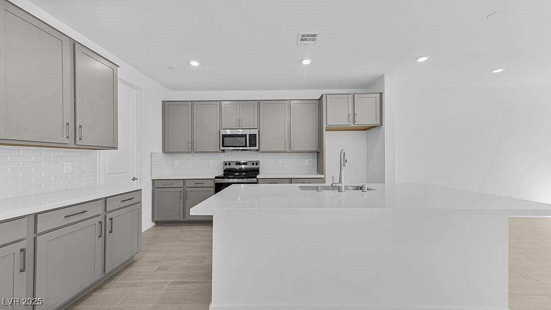 1476 Hopeful Lark Ln Las Vegas, NV 89138 - Thumbnail 4