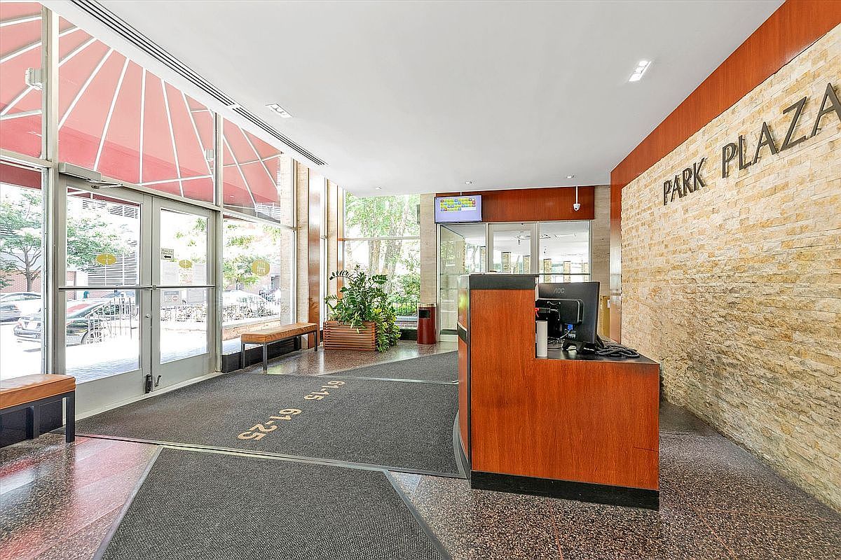 6115 97th St APT 12A Rego Park, NY 11374 - Thumbnail 4