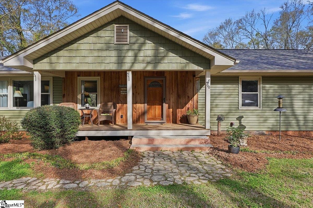 90 Southwood Dr Greenville, SC 29605 - Thumbnail 4