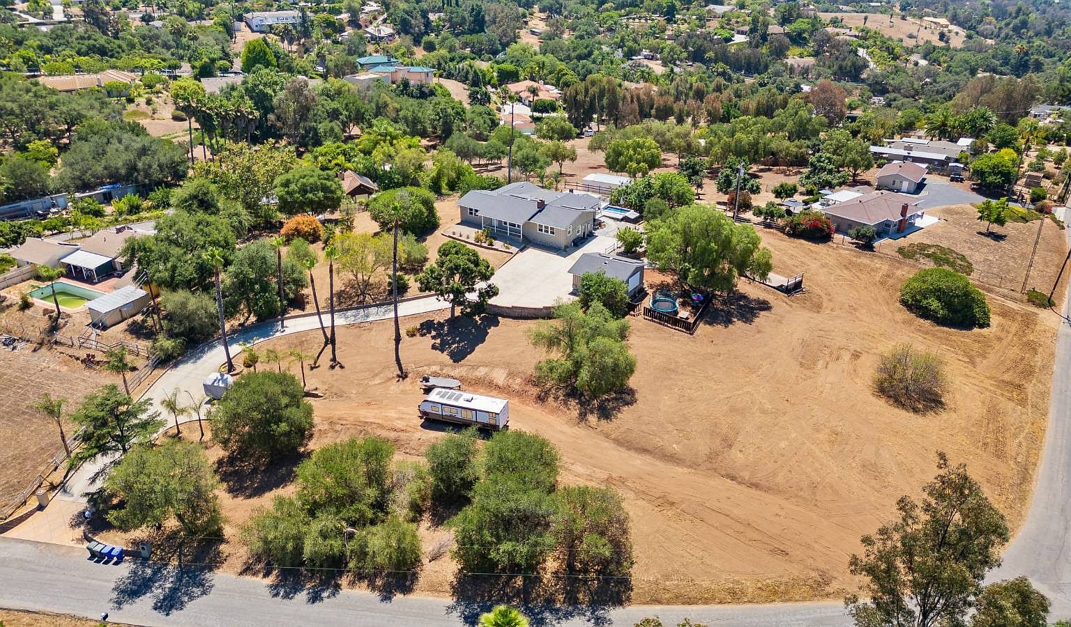 1335 El Nido Dr Fallbrook, CA 92028 - Thumbnail 4