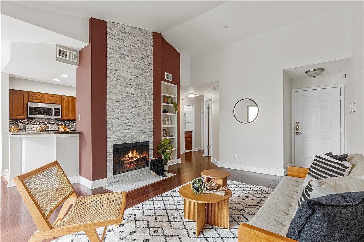 6000 Shepherd Mountain Cv Unit 411 Austin, TX 78730 - Thumbnail 4