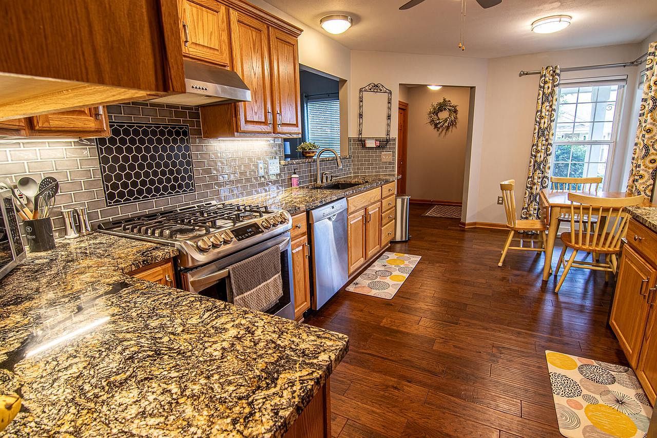 1218 Steeplechase Dr Watertown, WI 53094 - Thumbnail 4