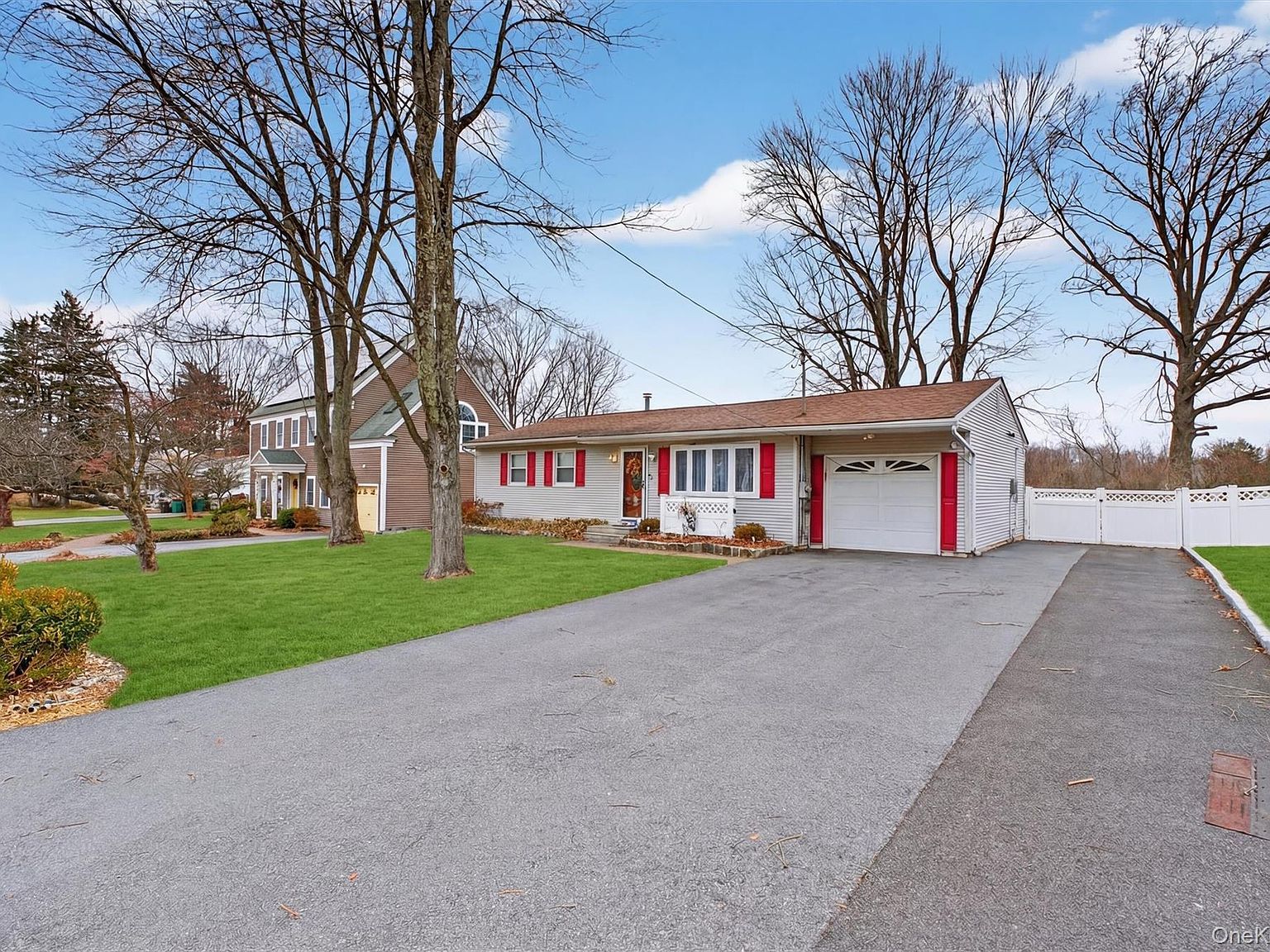 18 Cardinal Dr Poughkeepsie, NY 12601 - Thumbnail 4