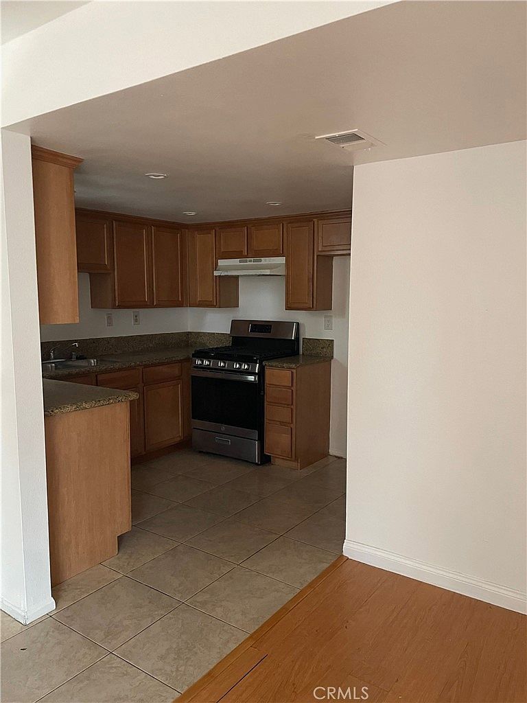 1315 Massachusetts Ave APT 101 Riverside, CA 92507 - Thumbnail 4