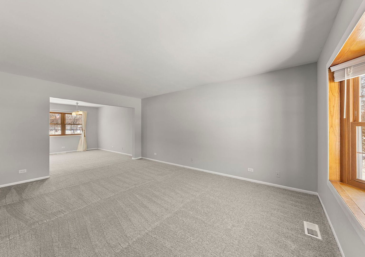 2240 Mecan Dr Naperville, IL 60564 - Thumbnail 4