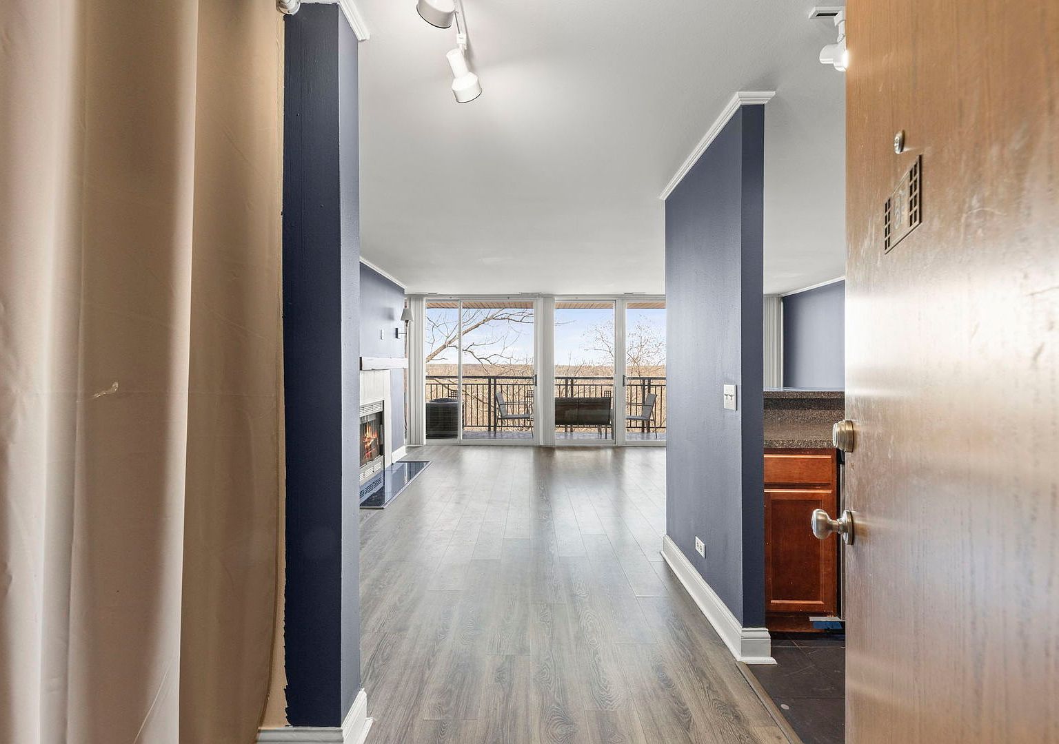 5900 Oakwood Dr APT 5F Lisle, IL 60532 - Thumbnail 4