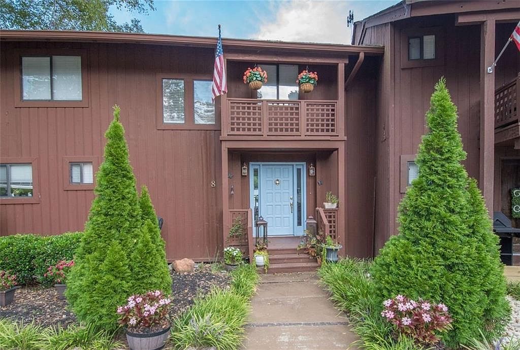 8 Northlake Cir Peachtree City, GA 30269 - Thumbnail 4