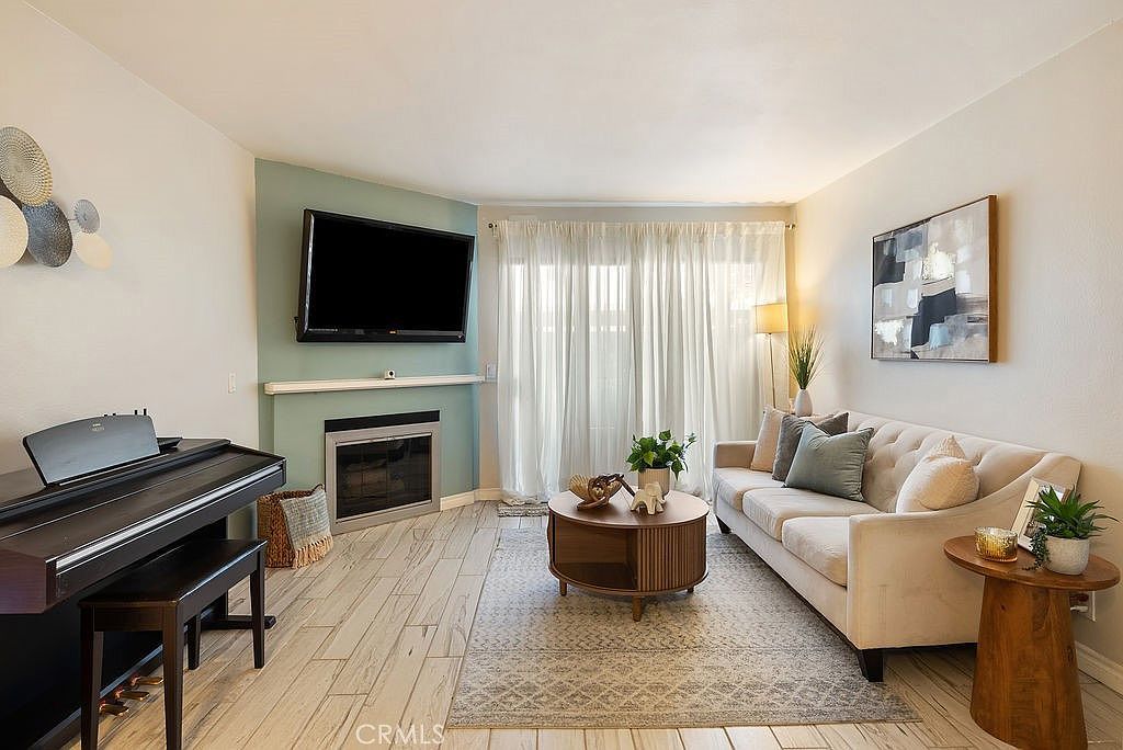 1121 Packers Cir Unit 53 Tustin, CA 92780 - Thumbnail 4