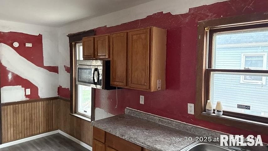 3915 11th St Rock Island, IL 61201 - Thumbnail 4