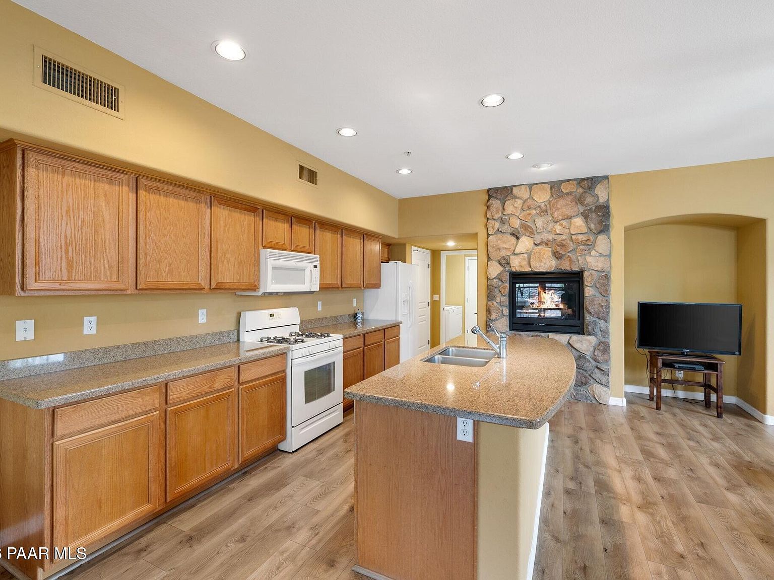 1716 Alpine Meadows Ln Unit 304 Prescott, AZ 86303 - Thumbnail 4