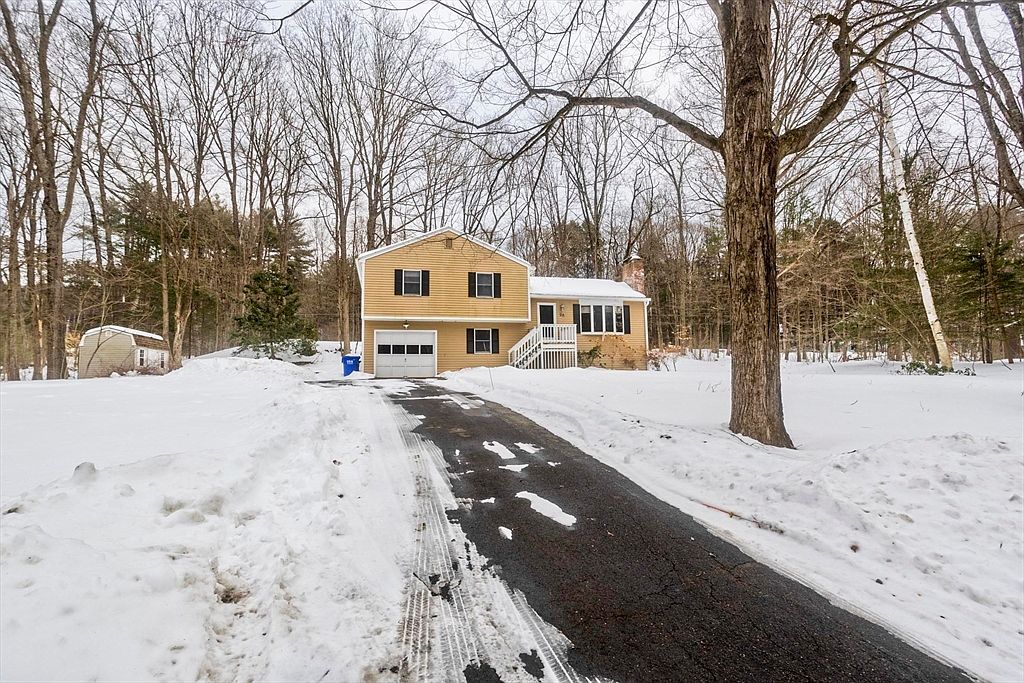 26 Falls Rd Sunderland, MA 01375 - Thumbnail 4