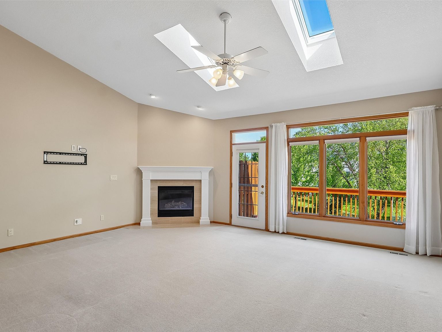 1845 SE Birchwood Cir Waukee, IA 50263 - Thumbnail 4