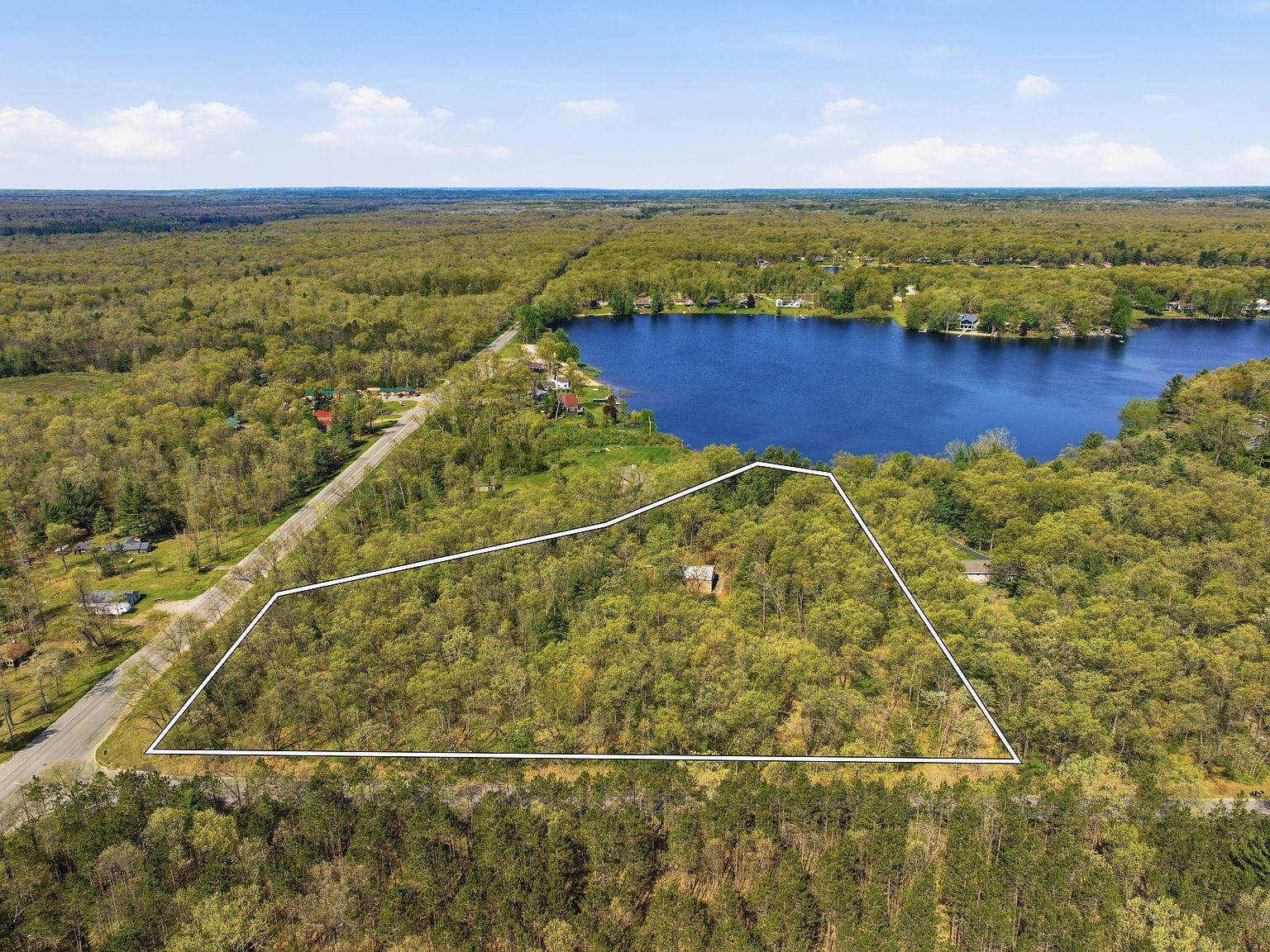 337 S Taylor Rd Branch, MI 49402 - Thumbnail 4