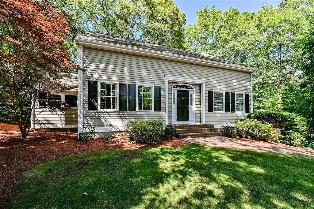 2 Rock Rd Attleboro, MA 02703 - Thumbnail 4