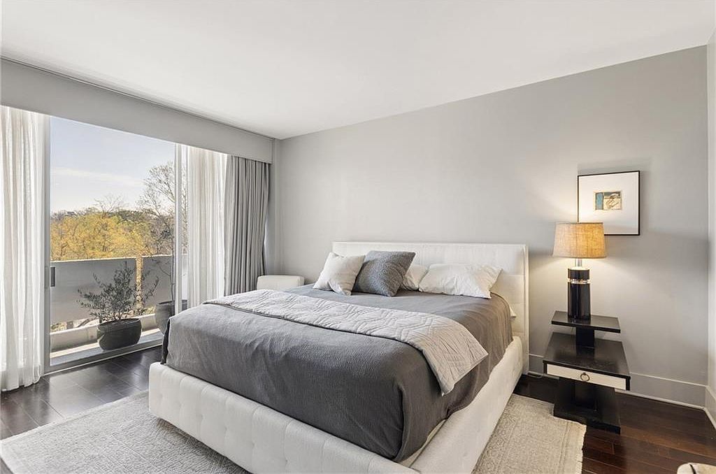 2575 Peachtree Rd NE APT 6H Atlanta, GA 30305 - Thumbnail 4