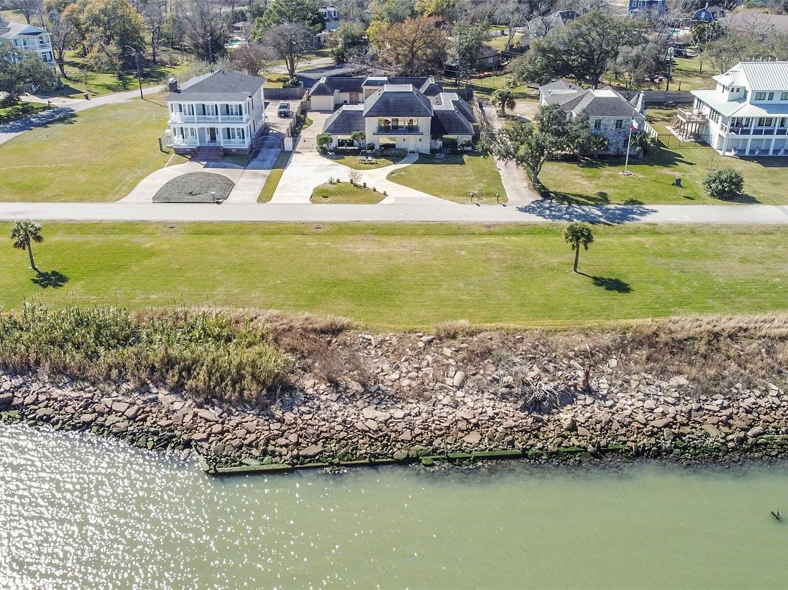 3540 Miramar Dr Shoreacres, TX 77571 - Thumbnail 4