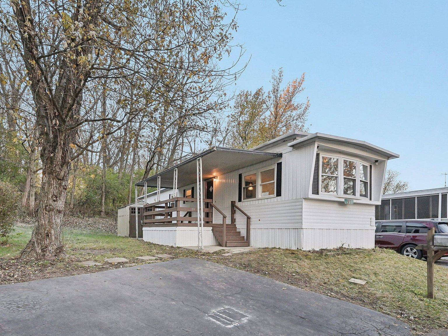 99 Hampton Ln Reynoldsburg, OH 43068 - Thumbnail 4