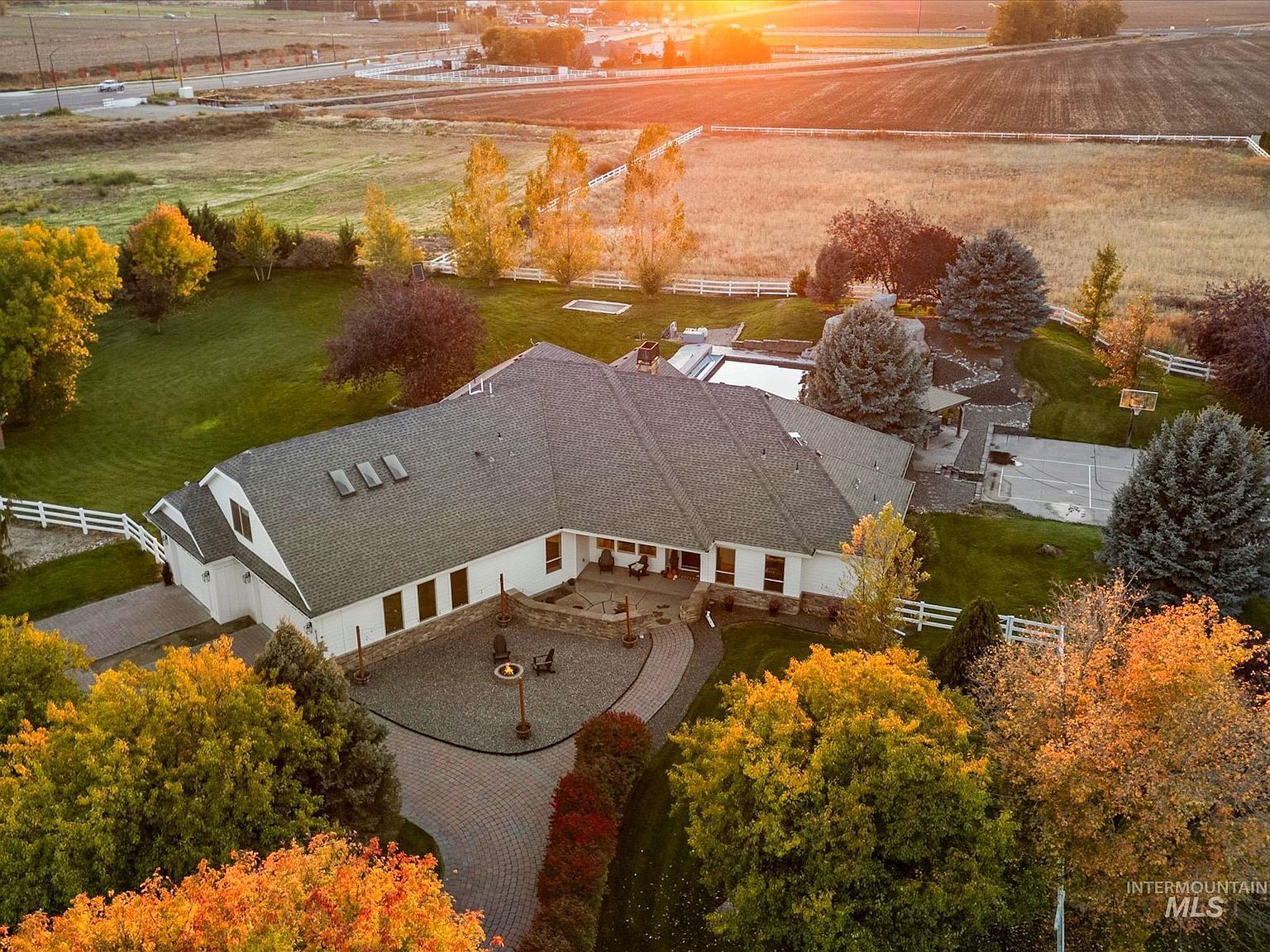 6255 S Tarrega Ln Meridian, ID 83642 - Thumbnail 4