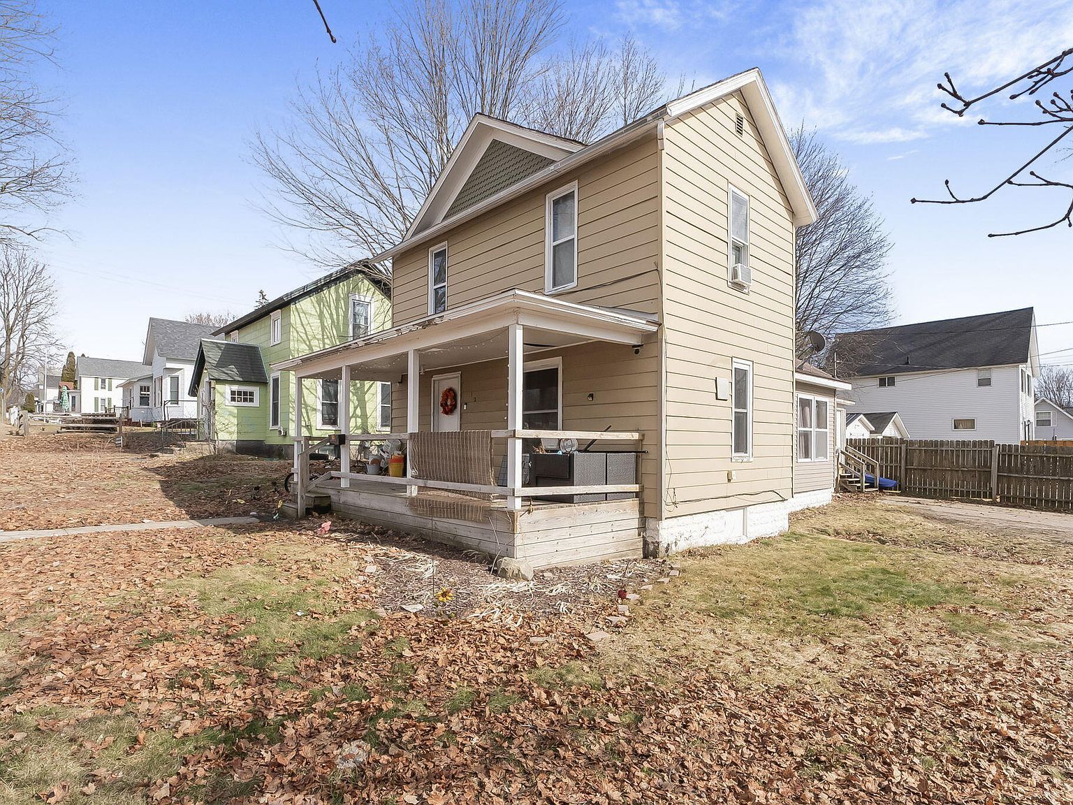 112 Howard St Cadillac, MI 49601 - Thumbnail 4