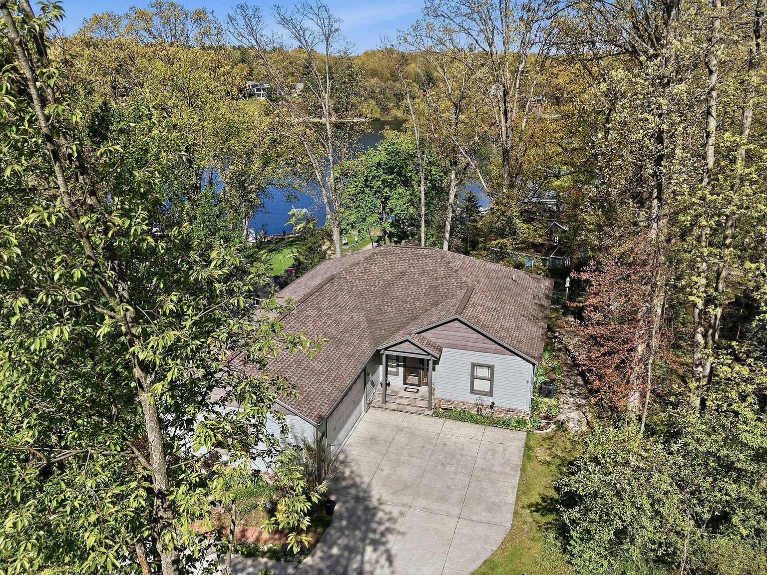 7352 Hallridge Dr NE Belding, MI 48809 - Thumbnail 4