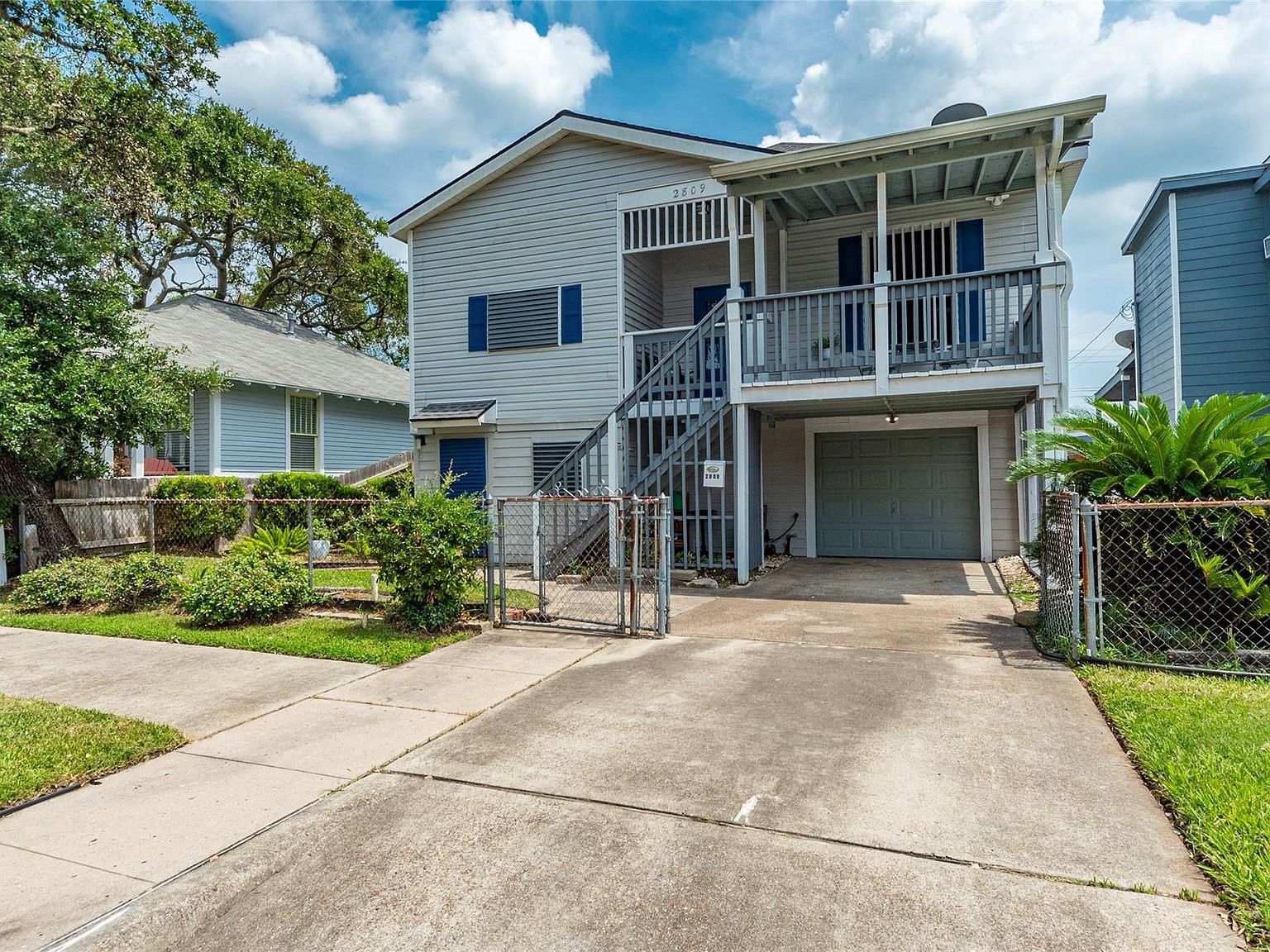 2809 Bernardo De Galvez Ave Galveston, TX 77550 - Thumbnail 4