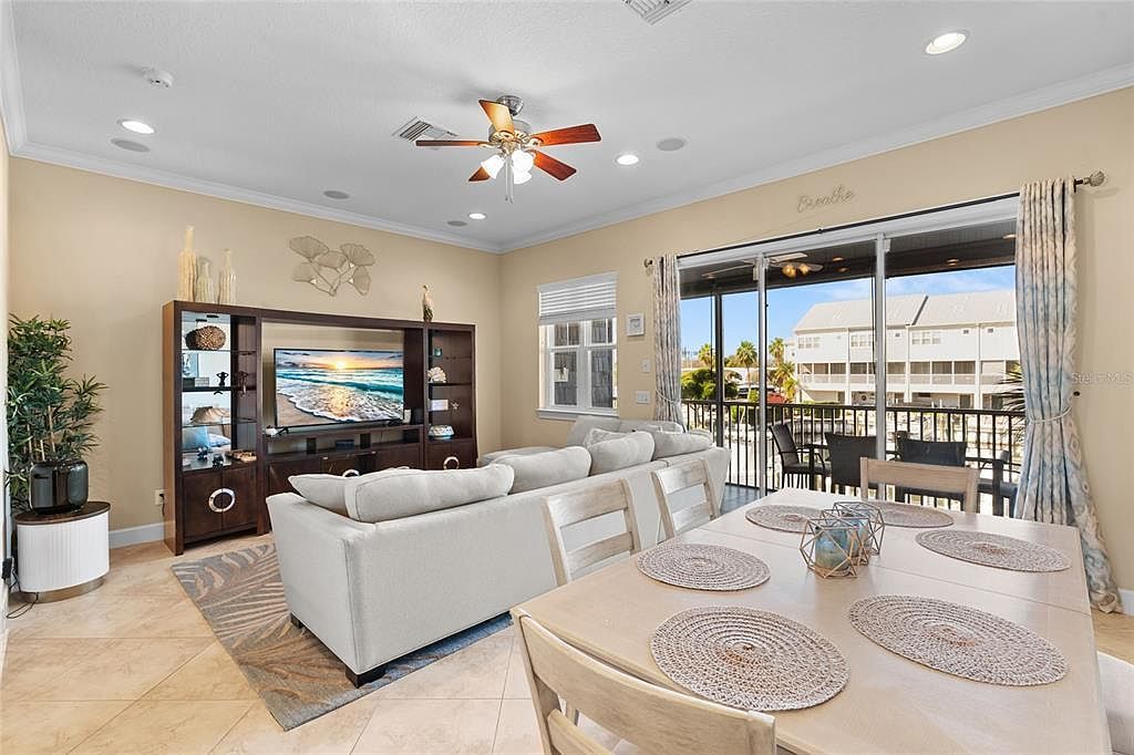 6043 Anchorage Way S Saint Petersburg, FL 33712 - Thumbnail 4