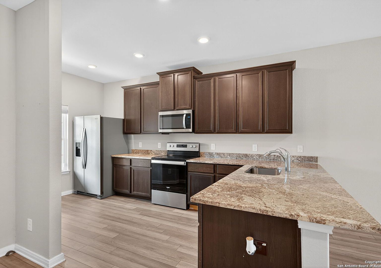 6406 Underwood Way San Antonio, TX 78252 - Thumbnail 4