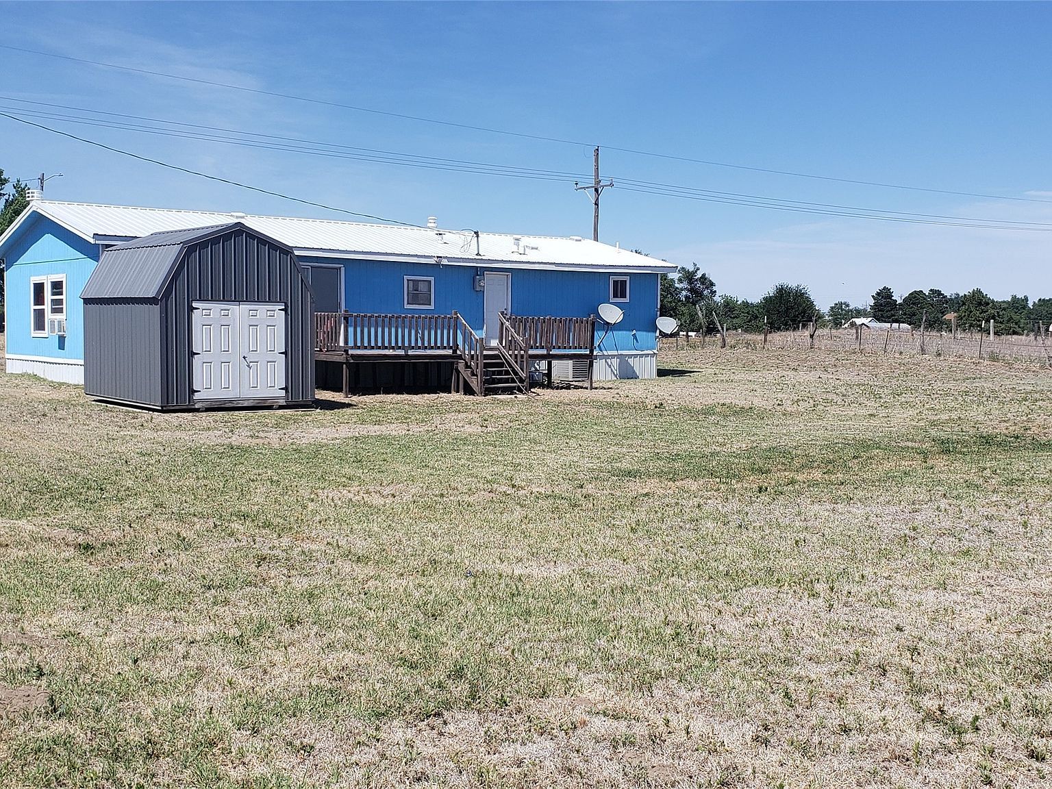 1011 E Beeson Rd Dodge City, KS 67801 - Thumbnail 4