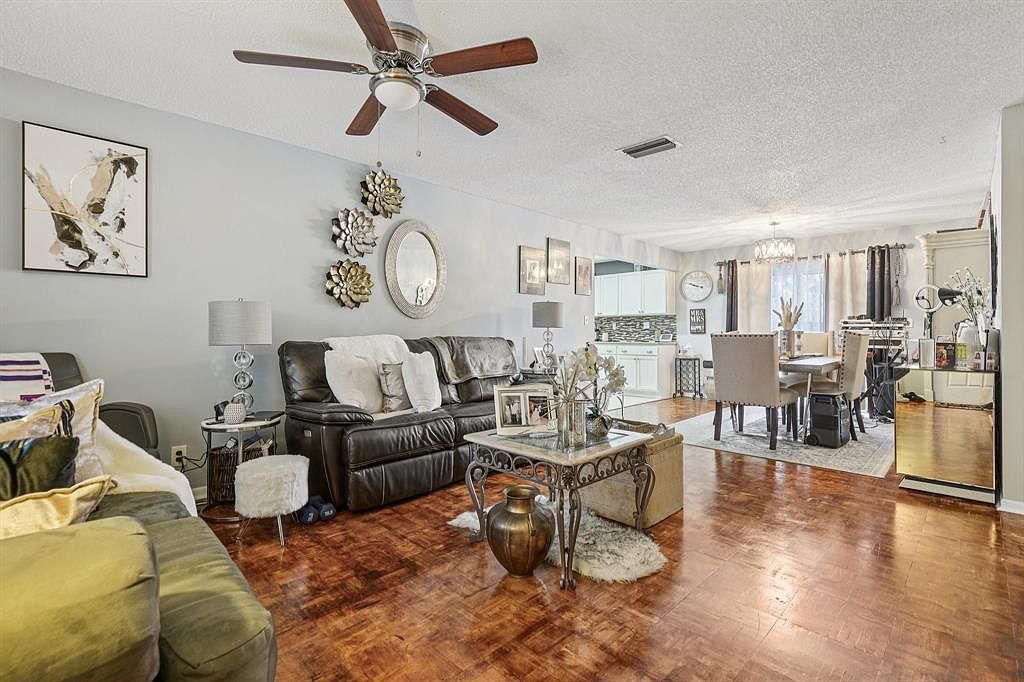 414 SW 79th Ter North Lauderdale, FL 33068 - Thumbnail 4