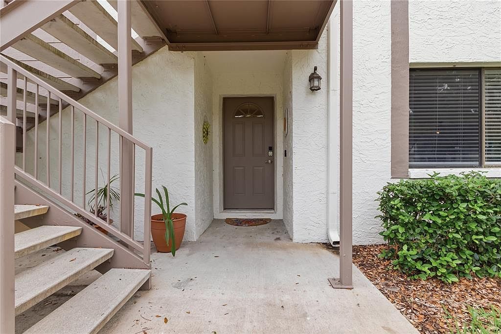 514 Longfellow Ct APT B Safety Harbor, FL 34695 - Thumbnail 4